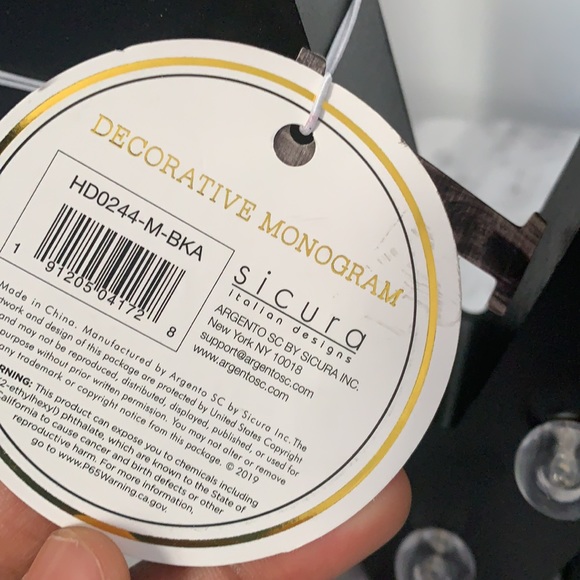 Light up “M” decor💡 - Picture 3 of 5